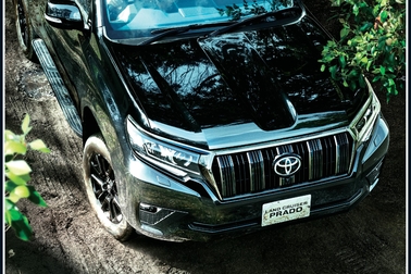 特別仕様車TX“Lパッケージ・70th ANNIVERSARY LIMITED”(2.8Lディーゼル車7人乗り)