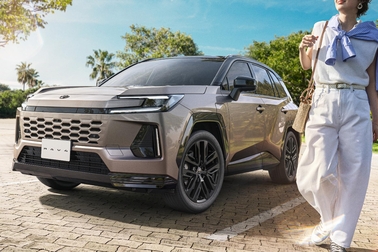 【モデル入り素材】Z（プラグインハイブリッド）