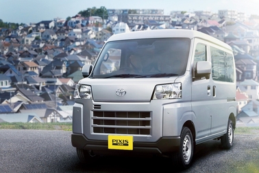 デラックス（CVT・2WD）